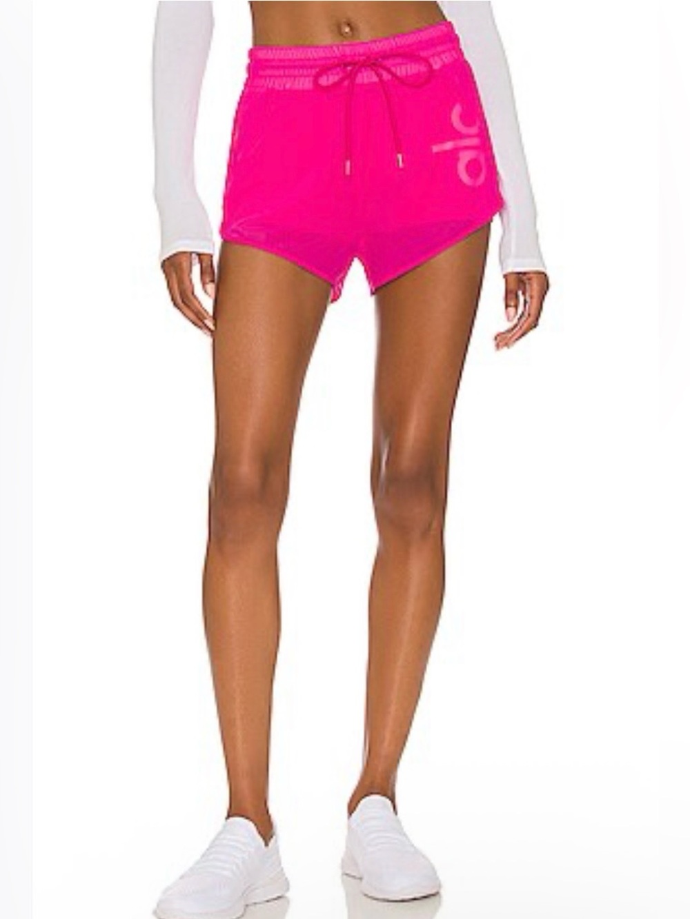 Alo Ambience Short in Magenta Crush
ALO. Like new